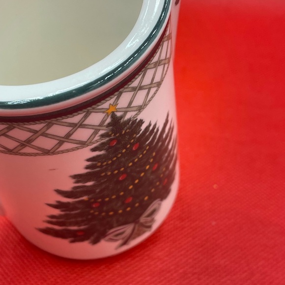 🌲Mikasa Heritage Christmas Story Sugar Bowl and Creamer # CABO8 - Picture 15 of 15